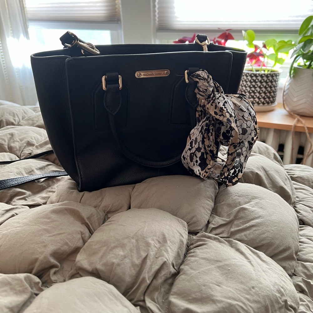 Michael Kors bag with Vince Camuto scarf. - Picture 2 of 3